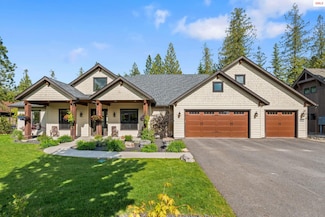 445 W Beach Ct, Dover, ID 83825