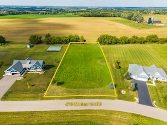 4716 Moraine Trail, Ringwood, IL 60072