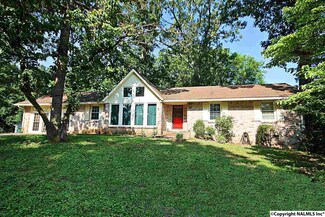 912 Roll Tide Ln NW, Huntsville, AL 35816