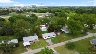 504 W McCurtain Ave, Calera, OK 74730