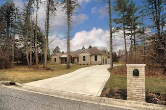 363 Ridgeview Dr, Chesterton, IN 46304