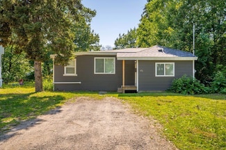 45 Dawson St, South Portland, ME 04106