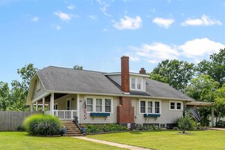 209 E Jefferson St, Potosi, MO 63664