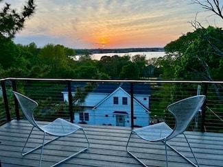9 Upland Rd, Marblehead, MA 01945