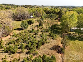 523 Mcdade Rd, Tryon, NC 28782