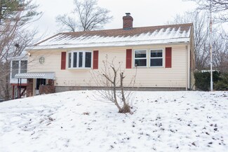 7 Lancaster Dr, Nashua, NH 03062