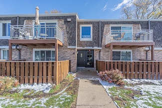 1808 Plum Grove Rd Unit 1B, Rolling Meadows, IL 60008