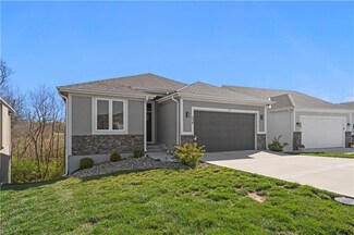 530 NW 110th St, Kansas City, MO 64155