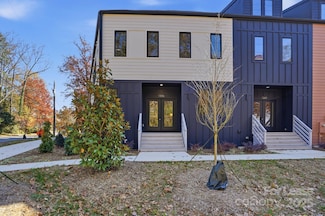 1306 Carolyn Dr, Charlotte, NC 28205