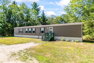 519 Elm St, Limerick, ME 04048