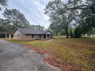 20576 Kings Rd, New Caney, TX 77357