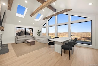 97 Valley Farm Rd, Millbrook, NY 12545