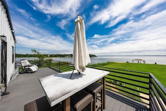 726 Lakeshore Dr, Kemp, TX 75143