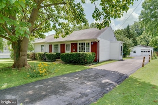 25 Byrd Ave, Berryville, VA 22611