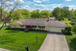 6199 Laurelhurst Ln, Dayton, OH 45459