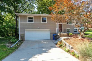 3417 40th St, Moline, IL 61265