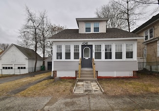 39 Algonquin St, Chicopee, MA 01013