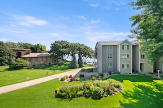 20792 170 St Unit 4A, Spirit Lake, IA 51360