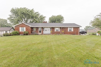 5376 Alexander Rd, Pemberville, OH 43450