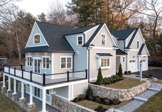 2 N Hill Dr, North Reading, MA 01864