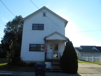 309 Elm St, Jermyn, PA 18433