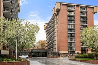 50 Longwood Ave Unit 212, Brookline, MA 02446