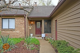3 Evergreen Cir, Cincinnati, OH 45215