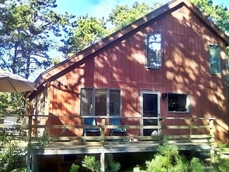 10 Bellamy Ln, Wellfleet, MA 02667