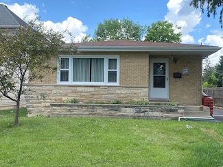 426 Berteau Ave, Elmhurst, IL 60126