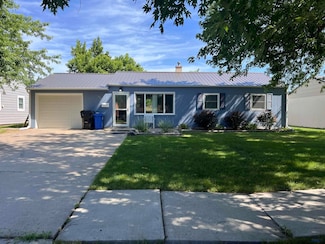 834 E Tallent St, Rapid City, SD 57701