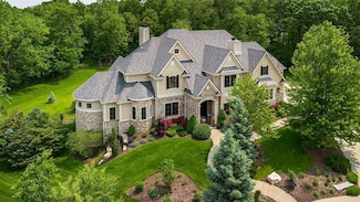 809 NE Bridge Creek Ct, Grimes, IA 50111