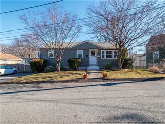 50 Malcolm St, Cranston, RI 02910