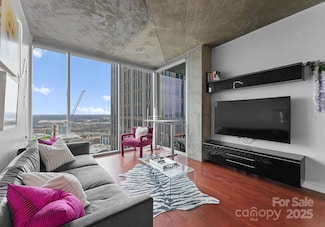 210 N Church St Unit 2409, Charlotte, NC 28202
