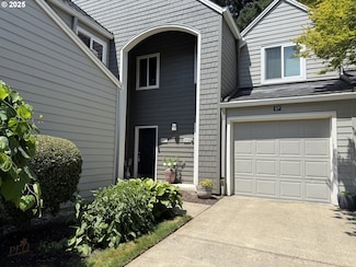 5225 Jean Rd Unit 307, Lake Oswego, OR 97035
