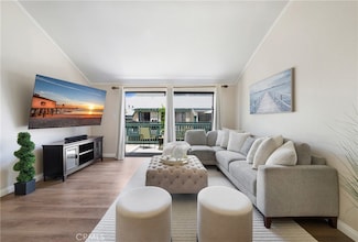 12812 Timber Rd Unit 22, Garden Grove, CA 92840