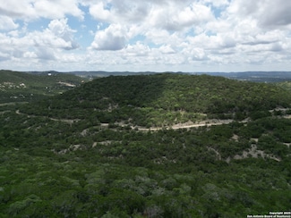 2175 S Goat Ridge, Pipe Creek, TX 78063