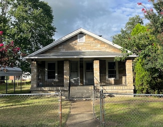 1109 Amherst Ave, Altavista, VA 24517