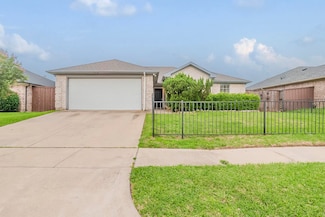 904 Havenbrook Dr, Arlington, TX 76001