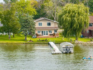7911 N Shore Trail, Forest Lake, MN 55025