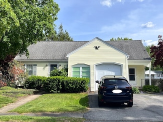 22 Wescroft Rd, Reading, MA 01867