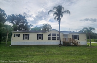 219 Ballard Rd, Avon Park, FL 33825