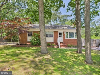 654 Rossburg Ct, Pasadena, MD 21122