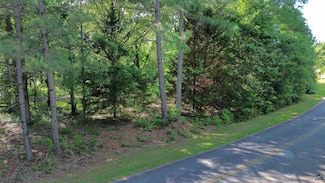 843 Sunset Dr, Fort Valley, GA 31030