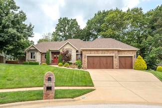 4104 E Gastonbury St, Springfield, MO 65809