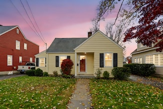 515 Wilcoxson Ave, Stratford, CT 06614