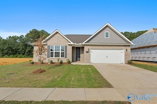 905 Ronnie Dr, Hartselle, AL 35630