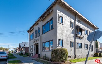 702 E Burnett St, Long Beach, CA 90806