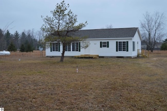 3476 Tree Ln SW, South Boardman, MI 49680