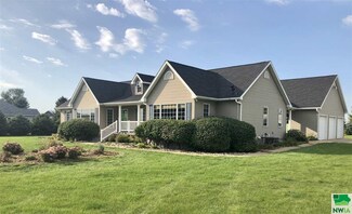 1447 220th St, Sergeant Bluff, IA 51054