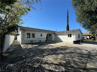 7701 Variel Ave, Canoga Park, CA 91304